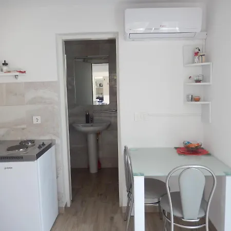 Apartament New App For 2
